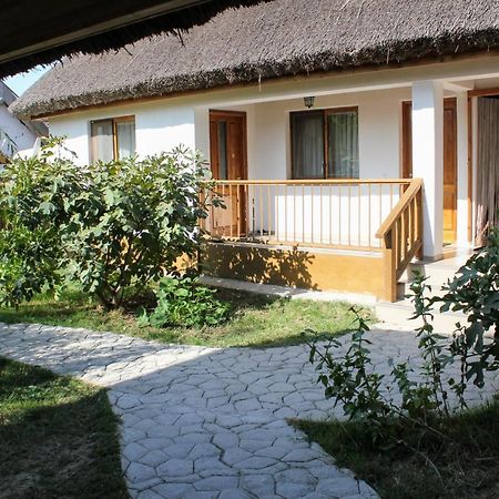 Готель Cerdacul Cu Stuf Сфинту-Георге Екстер'єр фото