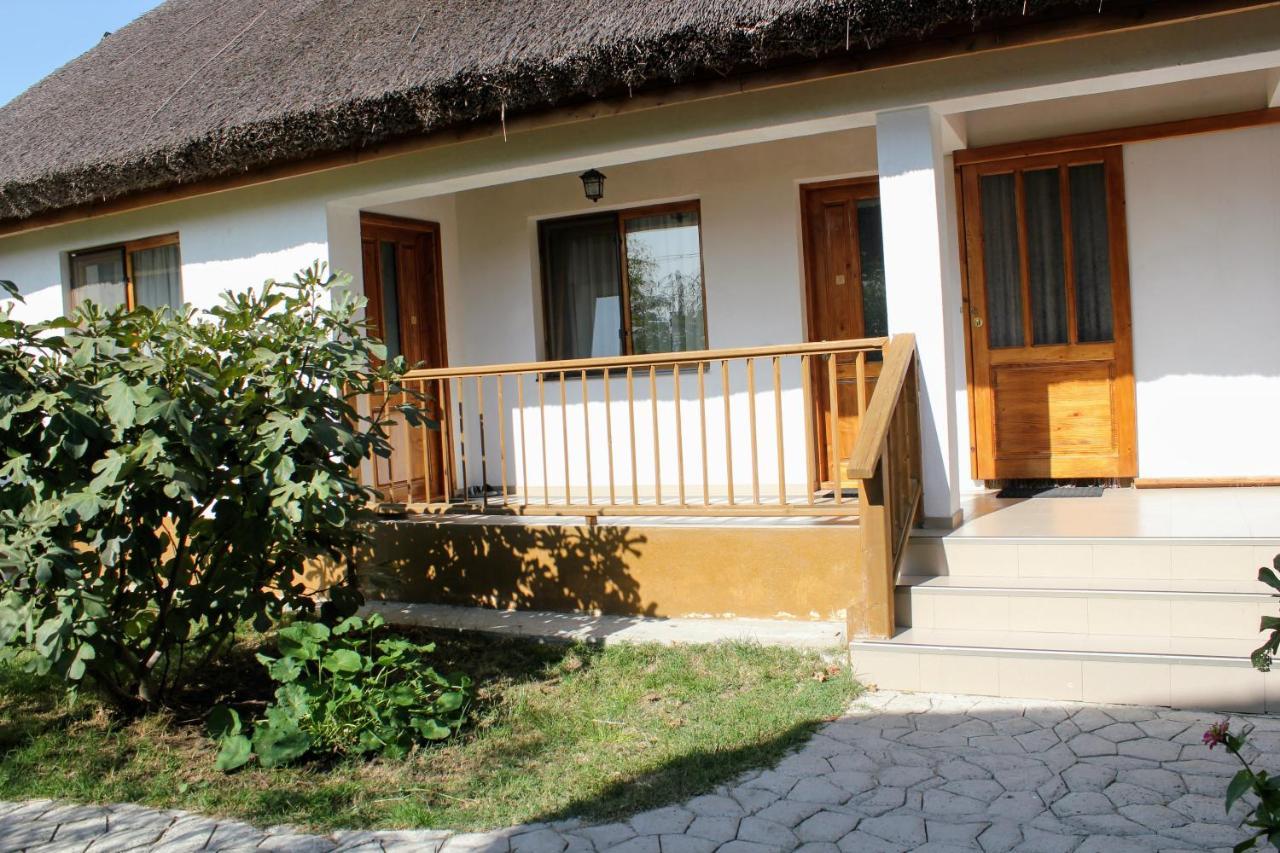 Готель Cerdacul Cu Stuf Сфинту-Георге Екстер'єр фото